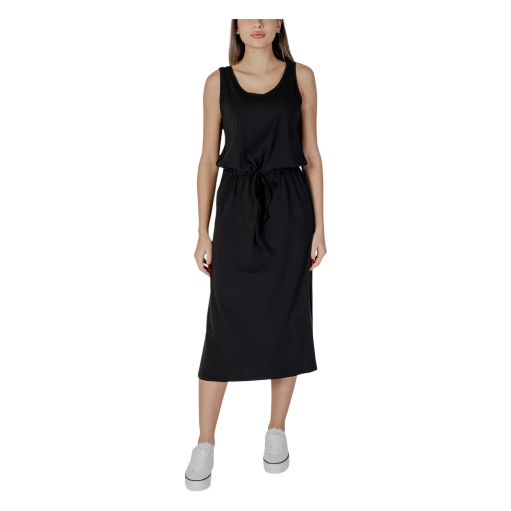 b.Young Zwarte Mouwloze Ronde Hals Jurk Black Dames