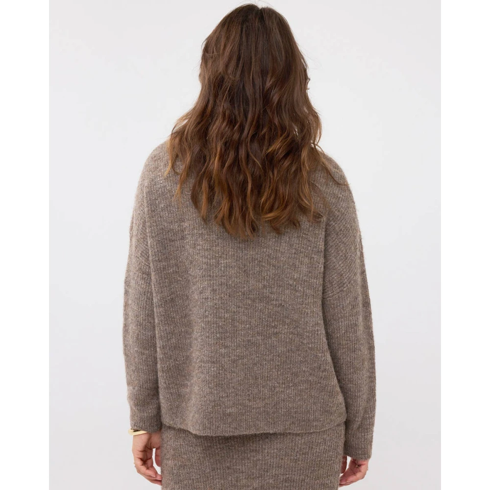 Ydence Lil Sweater Pullover Stijlvol Model Brown Dames