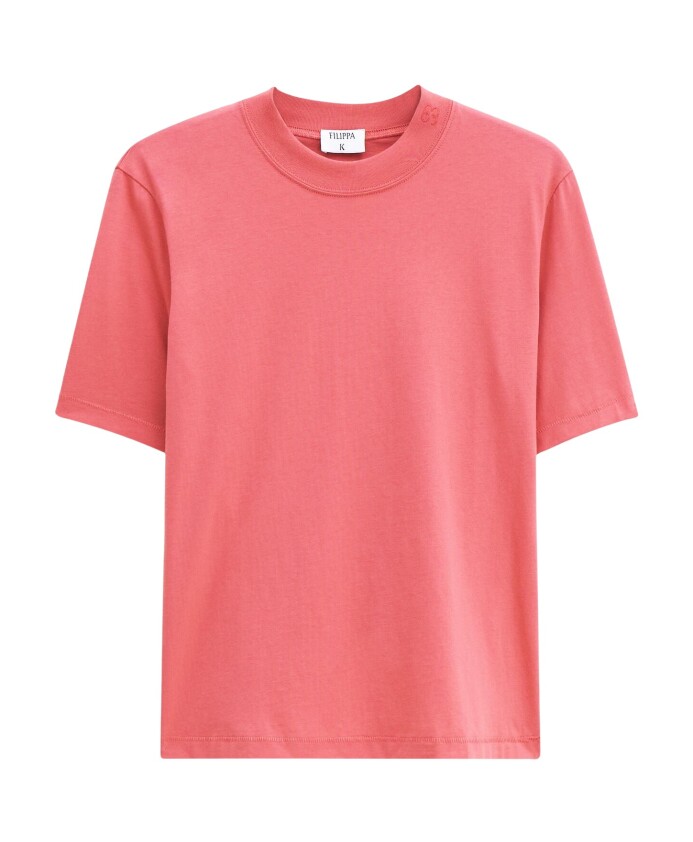 mock-neck-t-shirt-with-modern-details