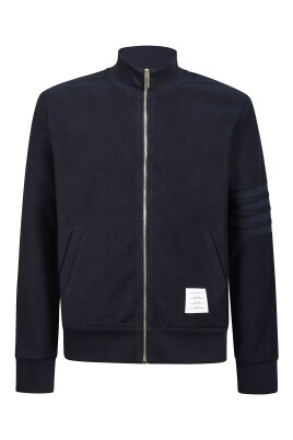 versatile-spring-jacket-with-zip-closure