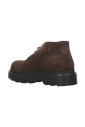bottines-en-daim-a-lacets