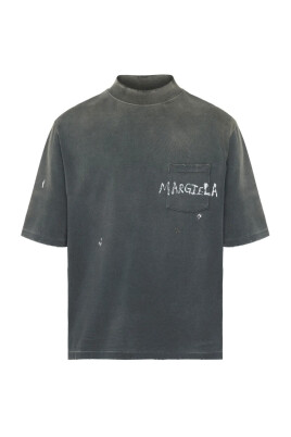 black-graffiti-logo-t-shirt