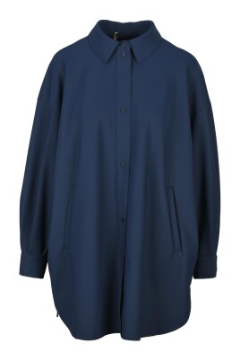 elegant-overcoat-with-button-closure