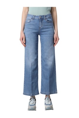 perfect-cropped-jeans-in-medium-denim