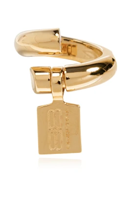 Ring med graverad logo