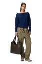 pull-bleu-ligne-droite-fil-doux