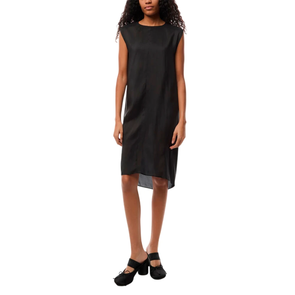 MM6 Maison Margiela Elegante Midi Jurk met V-hals Black Dames