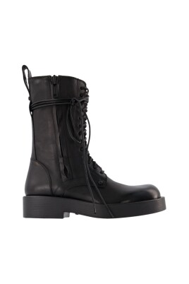 lace-up-boots