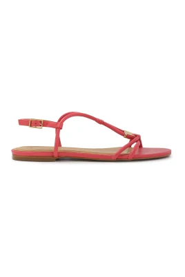 Flatsandaler med metalldetaljer