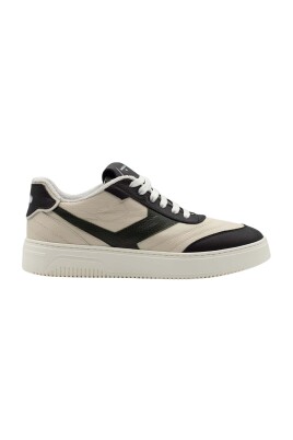 white-sneakers-retro-style-men