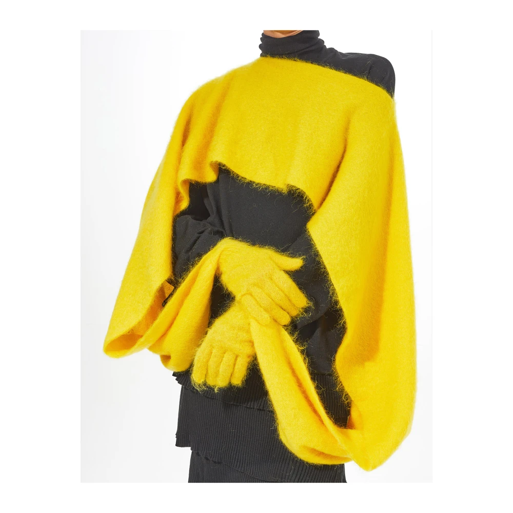 Moschino Gele Mohair Stola met Functionele Handschoenen Yellow Dames