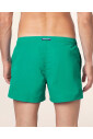 short-de-plage-vert-avec-poches