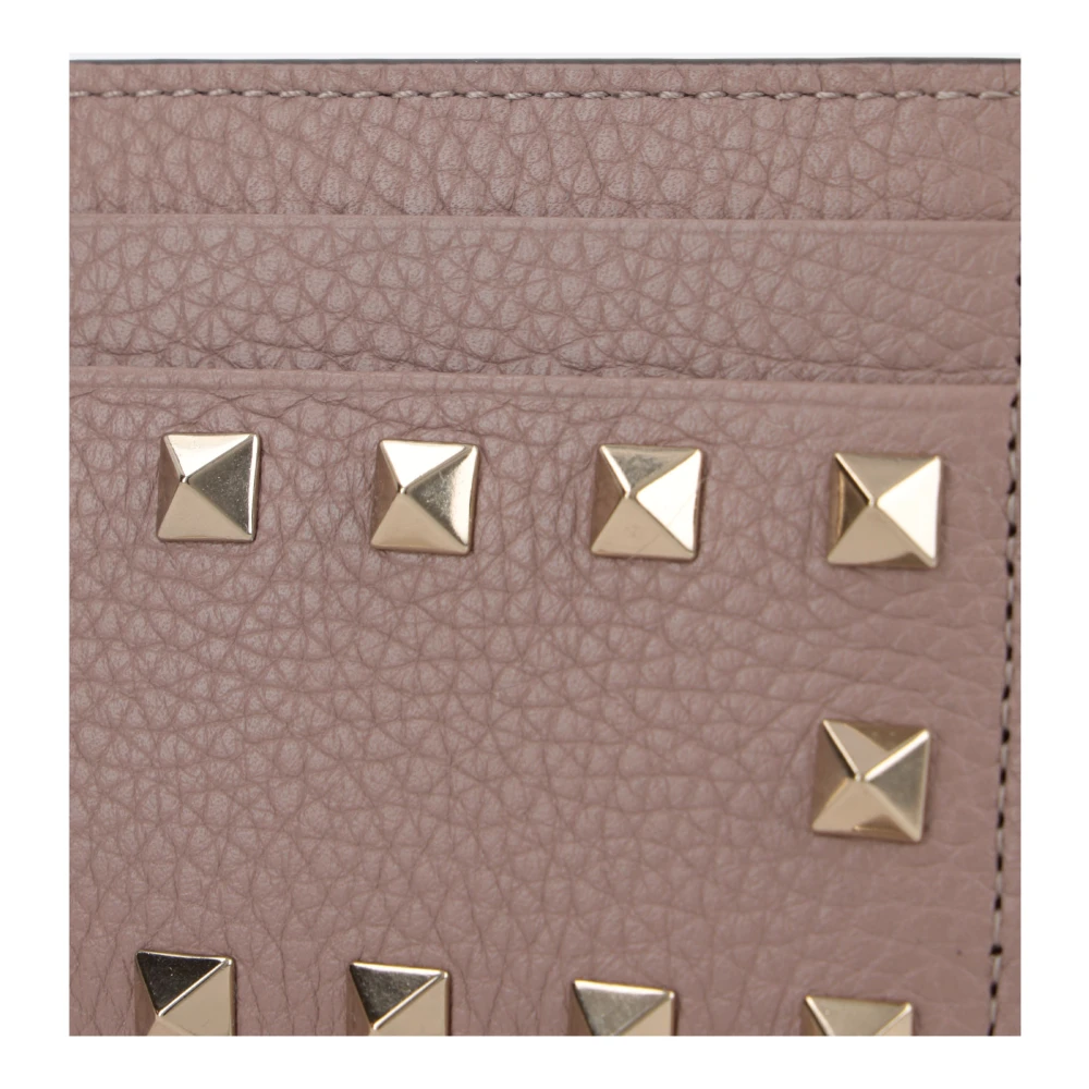 Valentino Garavani Studded Leather Card Holder Beige Dames