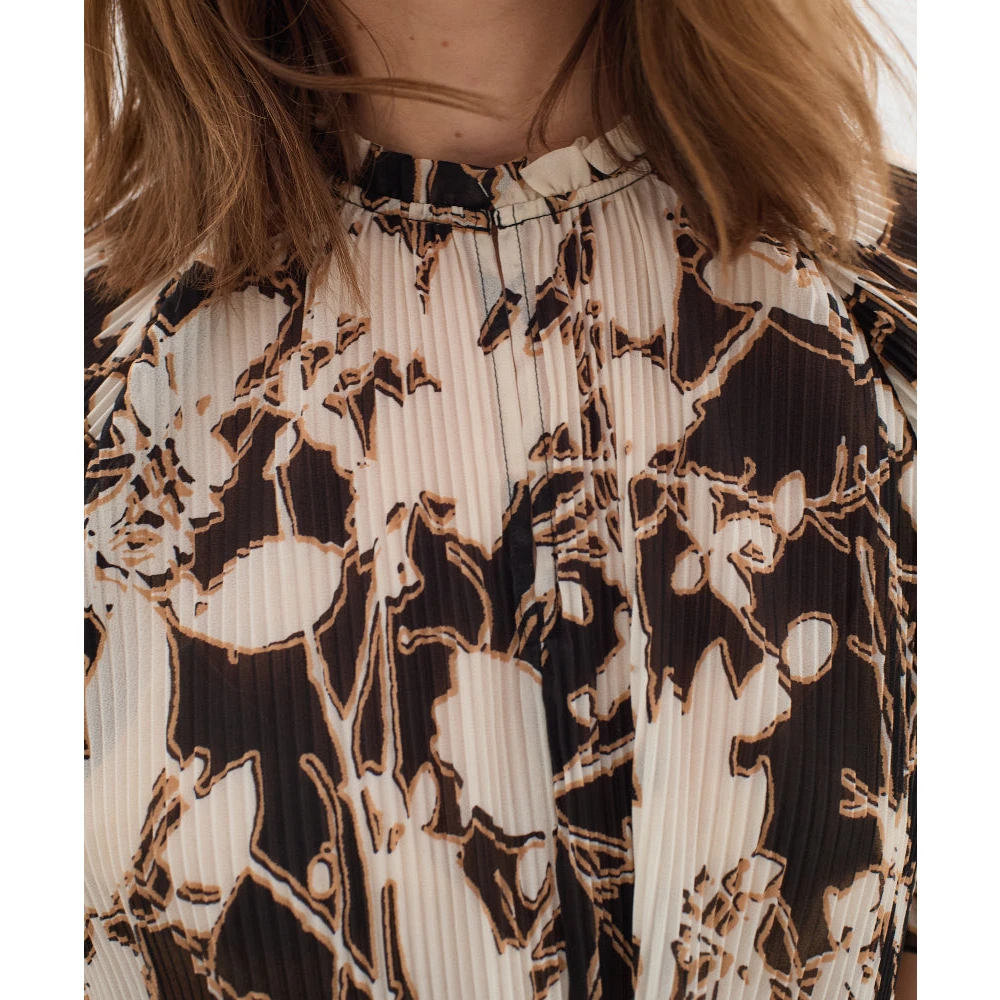 InWear Zwart Silhouet Bloemen Top Multicolor Dames