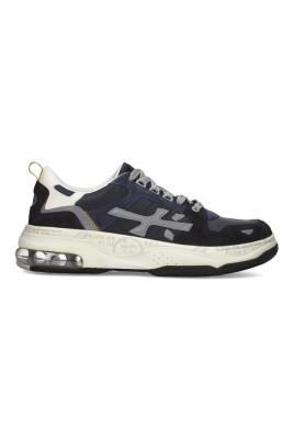 stylish-sneakers
