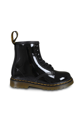 svart-patent-lamper-biker-boots