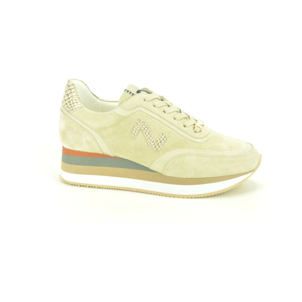 Nathan-Baume Daim Runner Dames Schoenen Beige