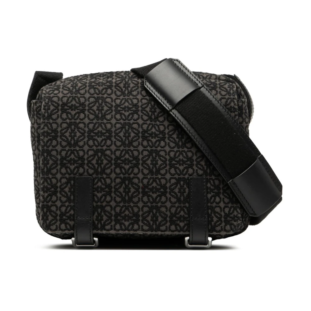 Loewe Pre-Owned Women's Black Vintage Cross Body Bags, One Size, Pre-Owned Textured Crossbody Bag
