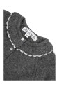 grijze-kasjmier-vest-met-gerimpelde-kraag
