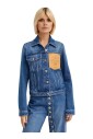 veste-en-denim-bleu-avec-patch-en-cuir