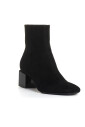 bottines-noires-en-daim-a-bout-carre