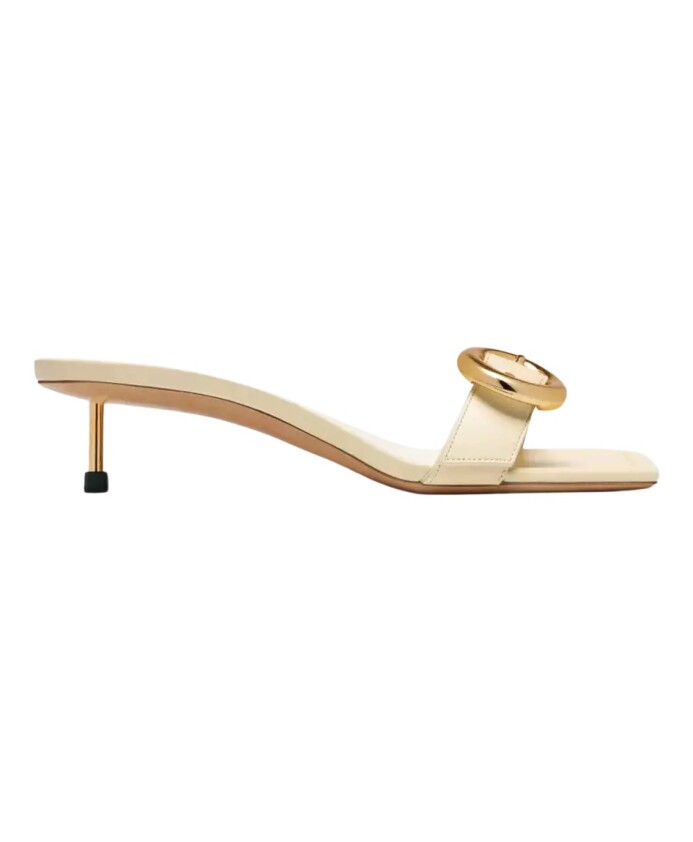 sandales-a-talons-aiguilles-creme-a-bout-carre