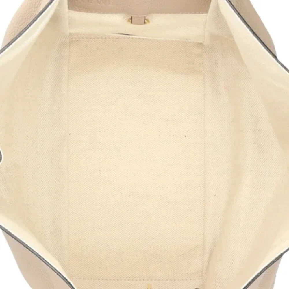 Loewe Pre-owned Fabric shoulder-bags Beige Dames