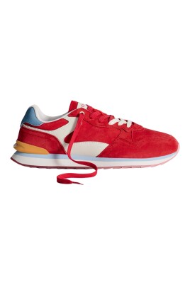 sneakers-a-memoire-de-forme