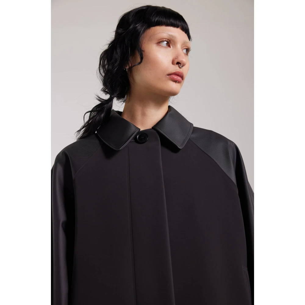 Stutterheim Waterdichte regenjas in varsity-stijl voor vrouwen Black Dames