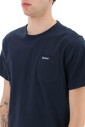 t-shirt-classique-a-poche-poitrine