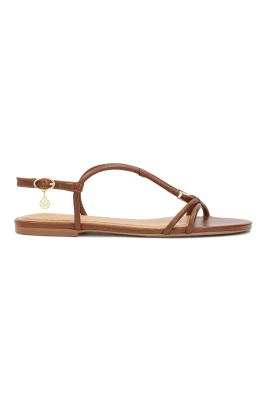 Bruna platta sandaler i fullkornsläder