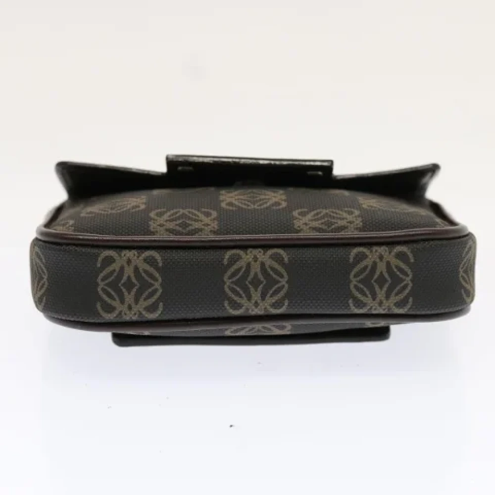 Loewe Pre-owned Fabric clutches Black Dames