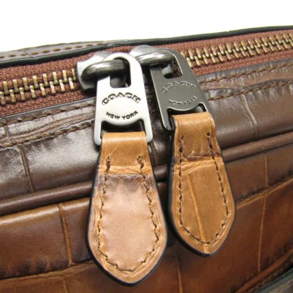 Coach Pre-owned Leather handbags Brown Dames
