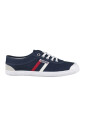 retro-canvas-sneakers