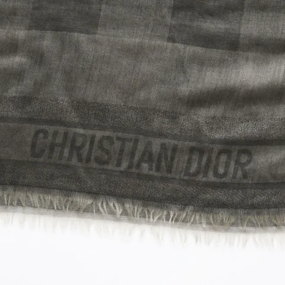 Dior Vintage Pre-owned Cashmere scarves Gray Dames