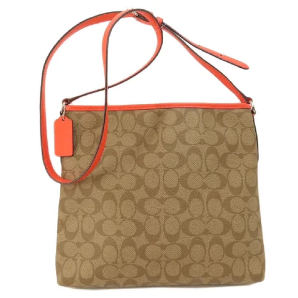 Coach Pre-owned Plastic shoulder-bags Brown Dames