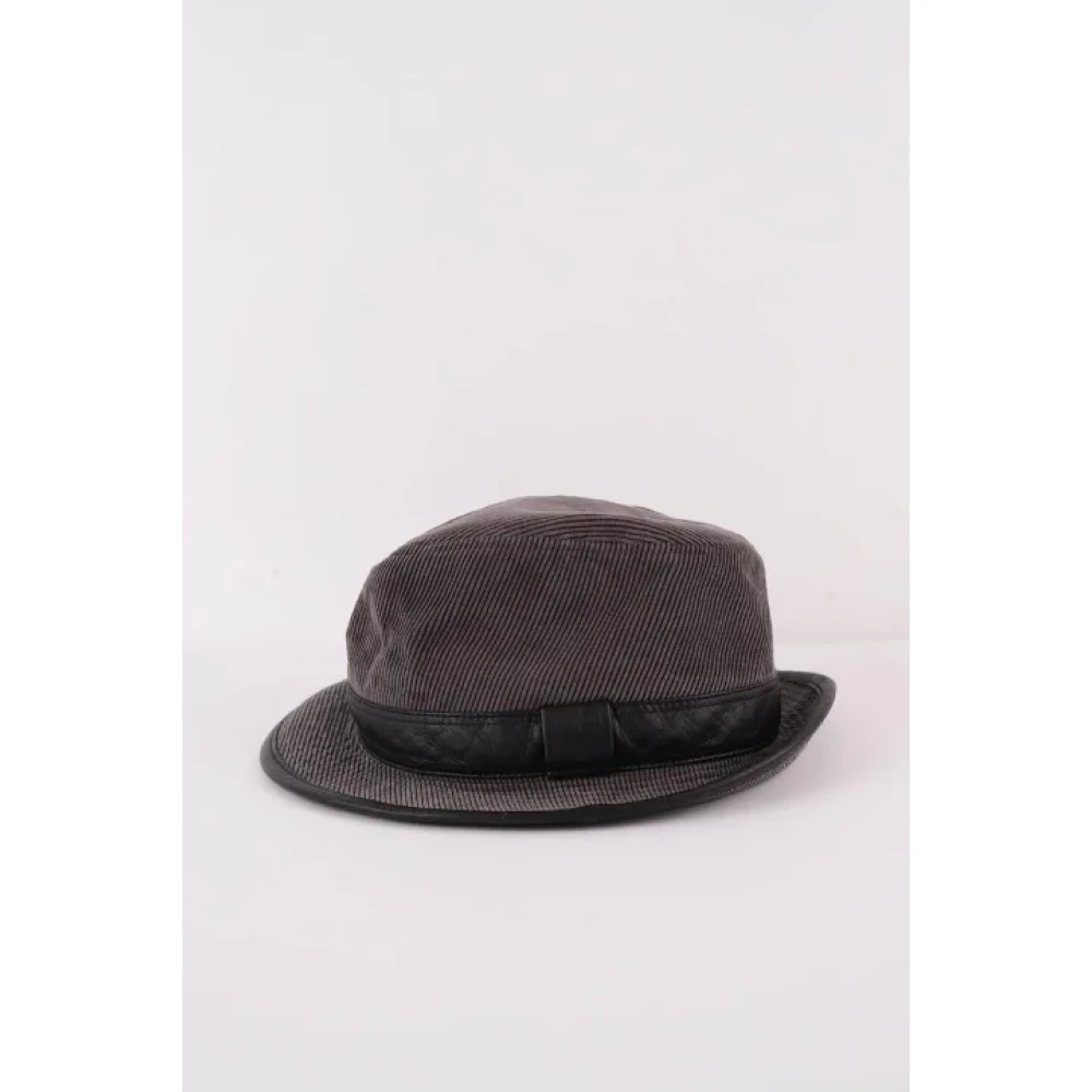 Hermès Vintage Pre-owned Polyester hats Gray Dames