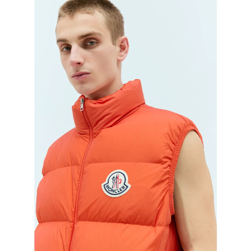 Moncler Gewatteerd Down Gilet met Logo Patch Orange Heren