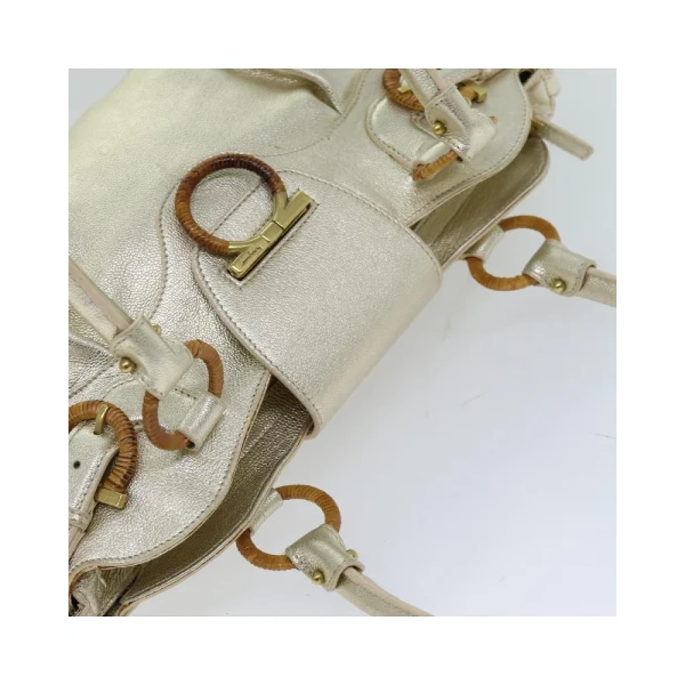 Salvatore Ferragamo Pre-owned Leather handbags Yellow Dames
