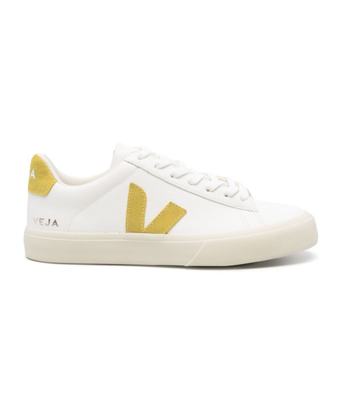 sneakers-blanches-pour-un-confort-style