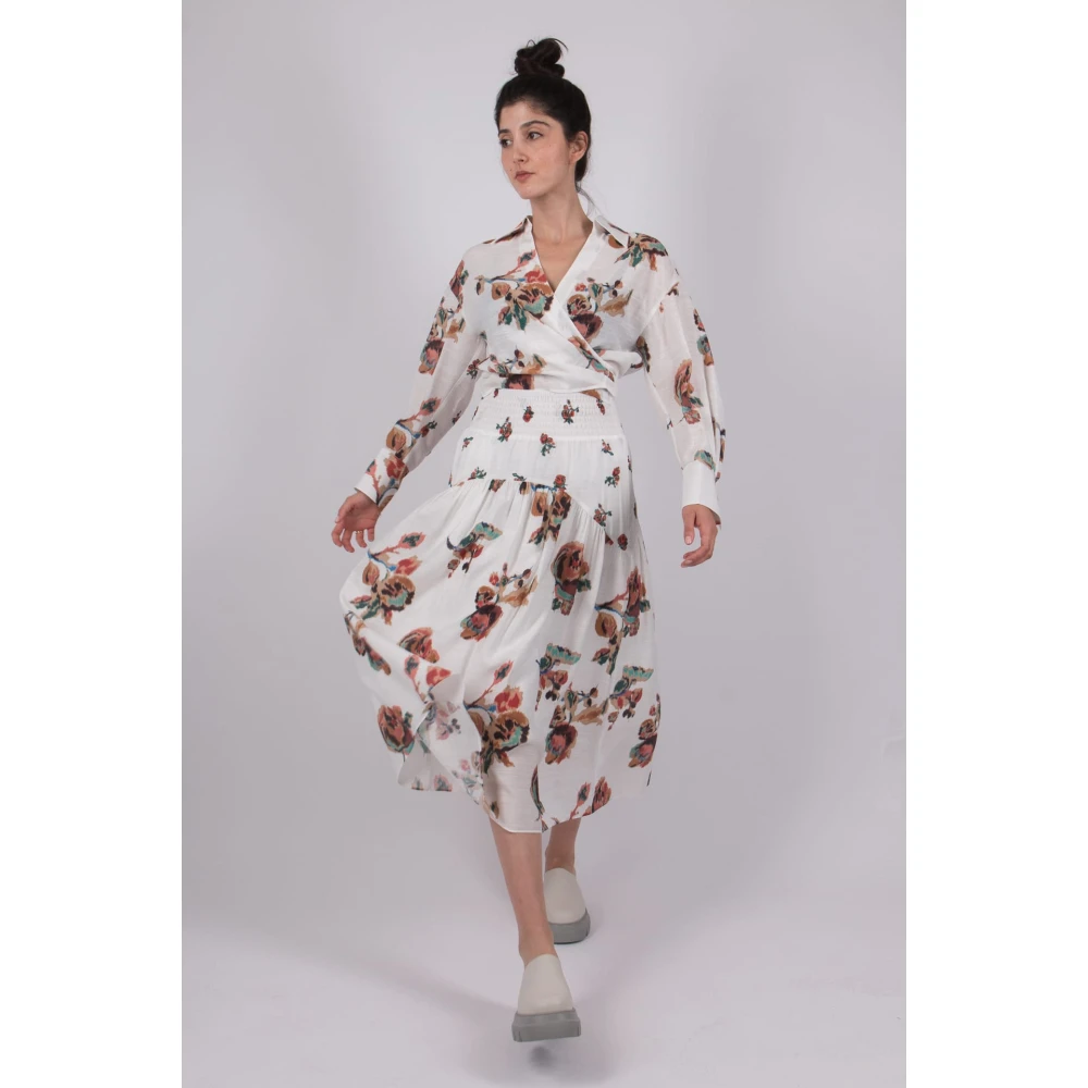 Vince Bloemen Smocked Gerimpelde Gerokte Rok in Wit Multicolor Dames