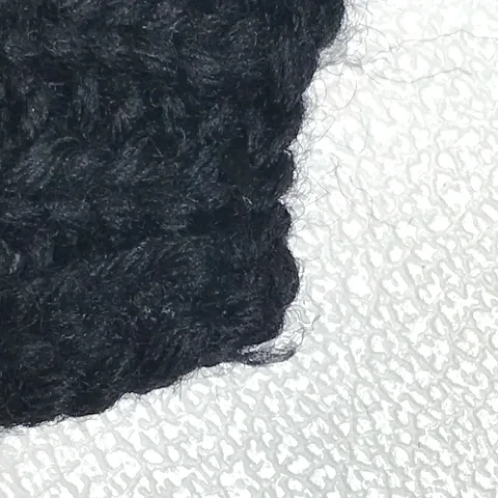 Louis Vuitton Vintage Pre-owned Wool scarves Black Dames
