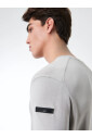 pull-col-rond-en-tissu-stretch-gris