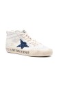 sneakers-avec-des-paillettes-et-un-effet-use