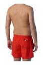 maillot-de-bain-rouge-avec-patch-logo-en-feutre