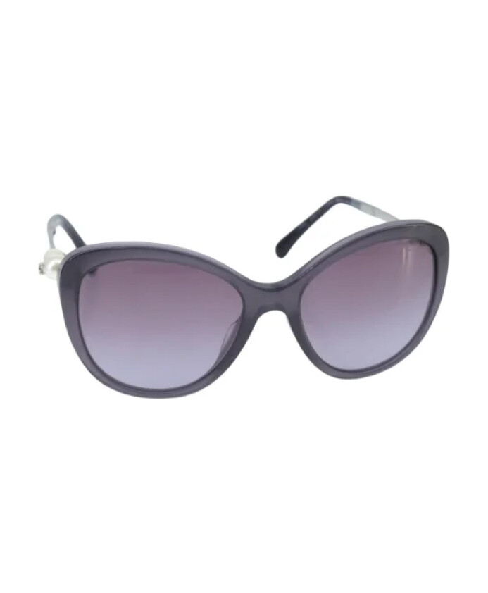 pre-owned-plastic-sunglasses