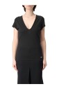 t-shirt-noir-col-en-v