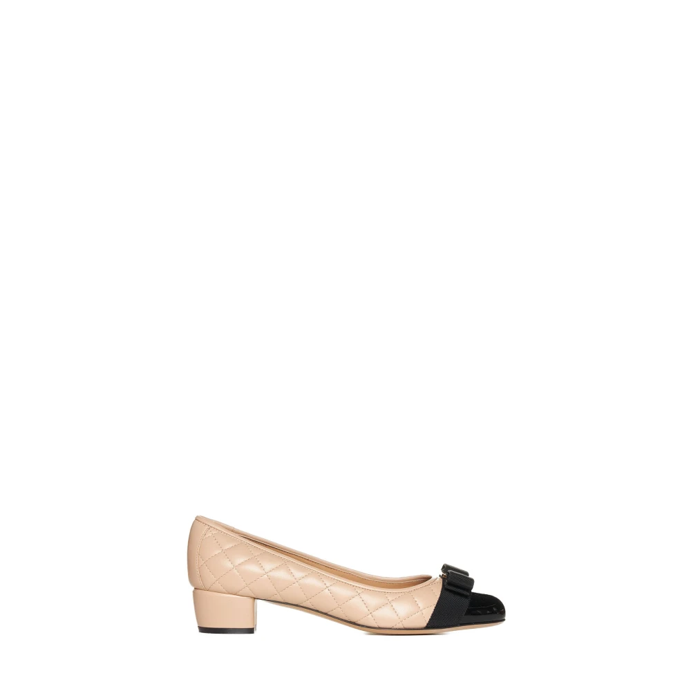 Ferragamo Women's Beige Vara Pumps - Pumps - 4 1/2 Uk - Shoes