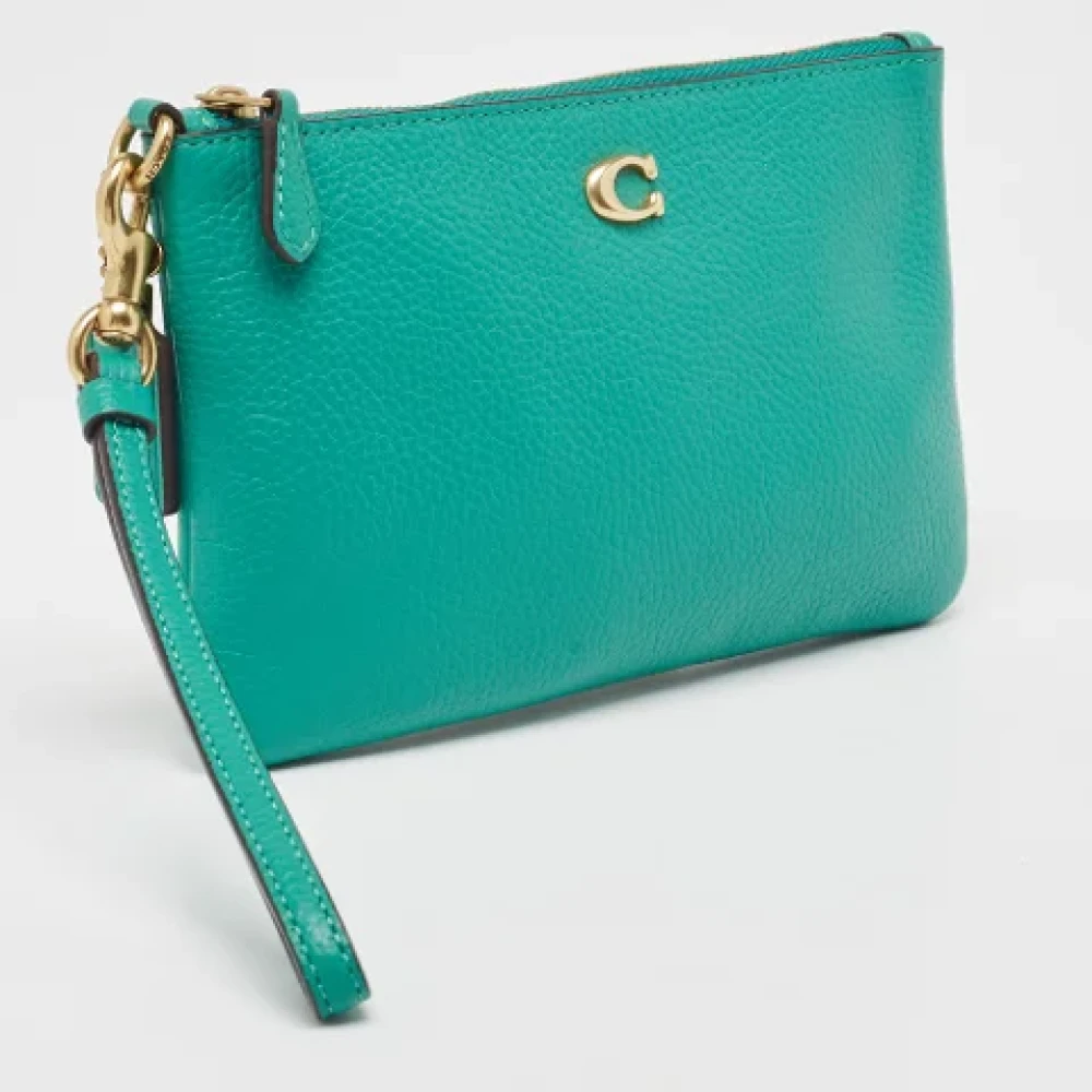 Coach Pre-owned Leather clutches Green Dames