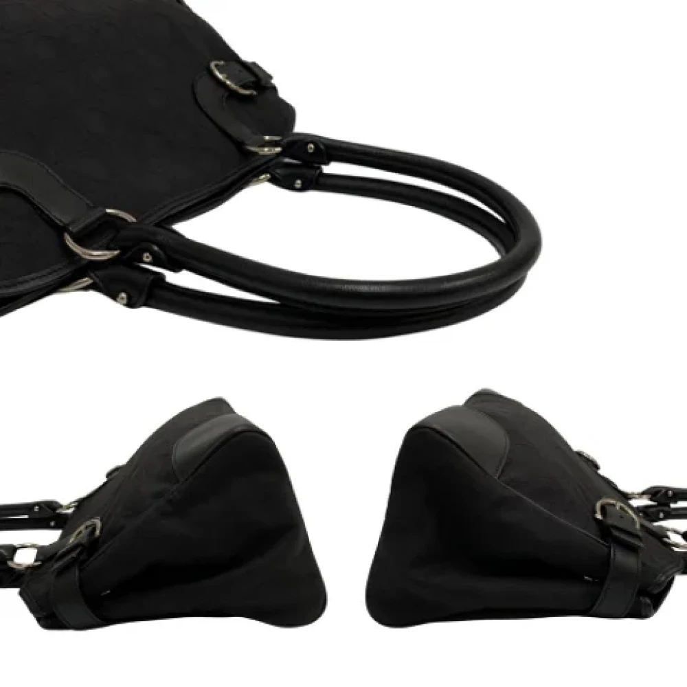 Salvatore Ferragamo Pre-owned Fabric shoulder-bags Black Dames
